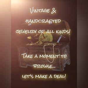 Check out all this jewelry!!! We have it all here… treasures galore! ❤️💎❤️